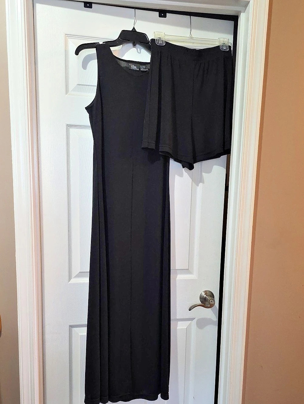 Black Sleeveless Maxi Dress